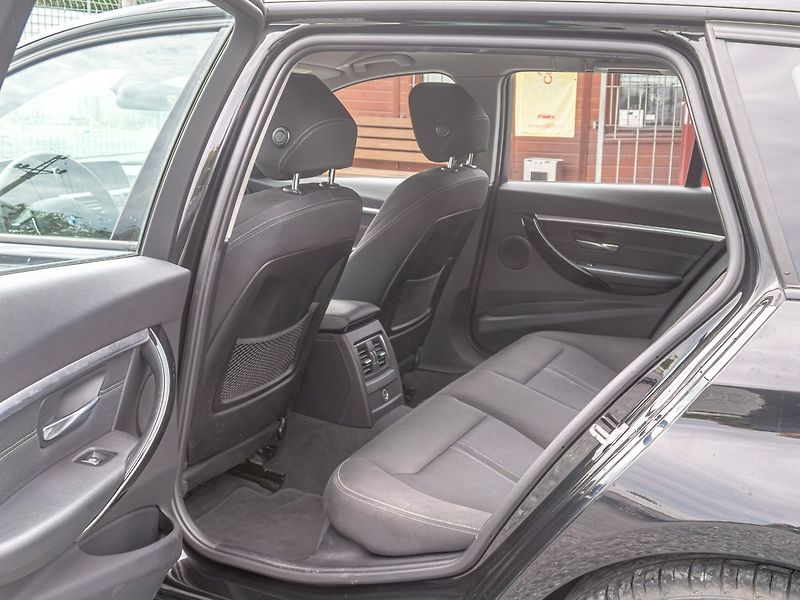 BMW Řada 3 (2017) 325D 165KW NAVI – LED - fotka 38 z 48