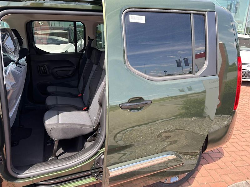 Toyota ProAce City Verso (2026) 1,5   Family 5S - fotka 5 z 8