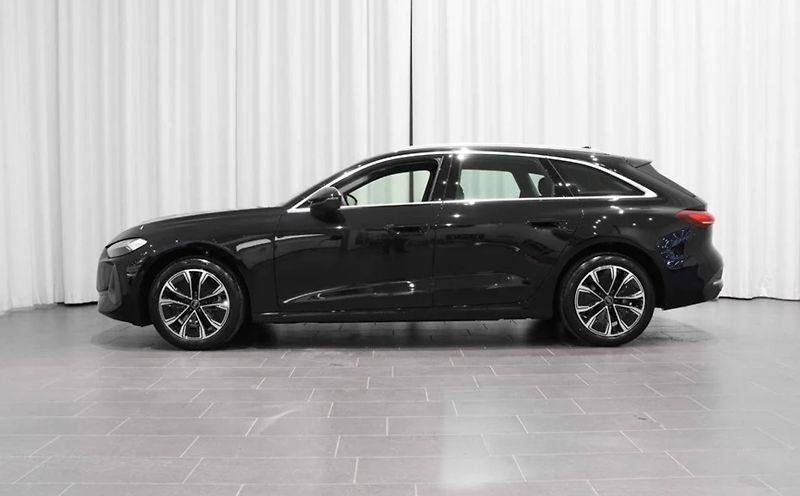 Audi A5 (2024) TDI 150kW Quattro Nez. Topení  - fotka 2 z 16