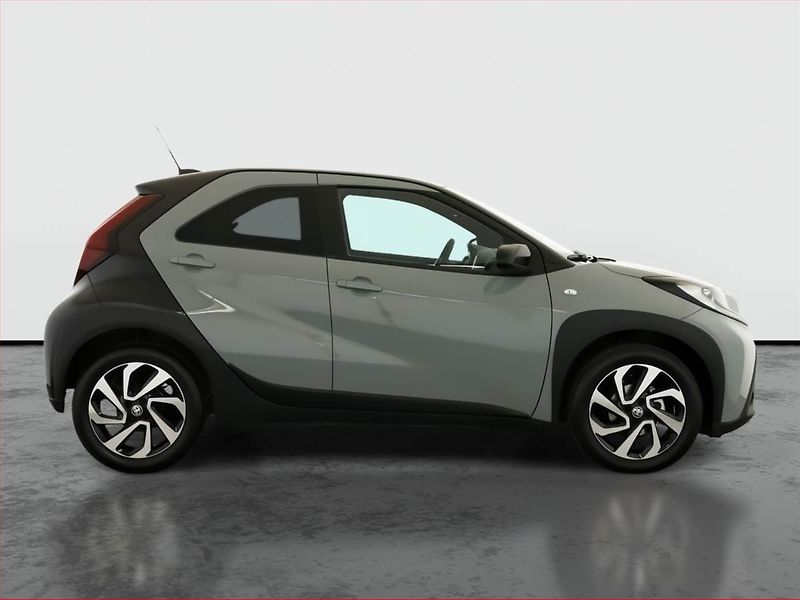 Toyota Aygo (2025) 1.0, Automat, ČR,1.maj - fotka 6 z 17