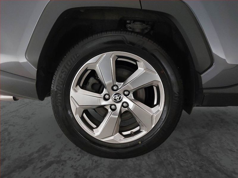 Toyota RAV4 (2022) 2.0 Valvematic - fotka 15 z 17