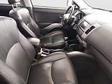 Mitsubishi Outlander (2011) 2.2 DI-D, 4X4, 7 míst - náhled 9