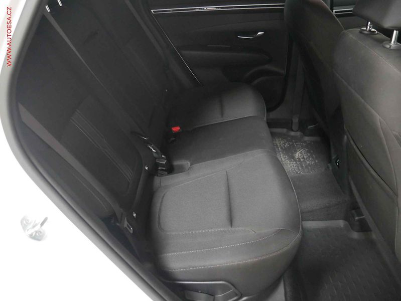 Hyundai Tucson (2023) 1.6 T-GDI, 1.maj,ČR, servis - fotka 11 z 25