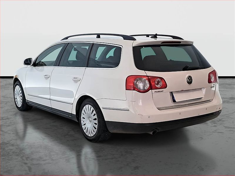 Volkswagen Passat (2010) 1.6 TDI, Serv.kniha, nová STK - fotka 4 z 18