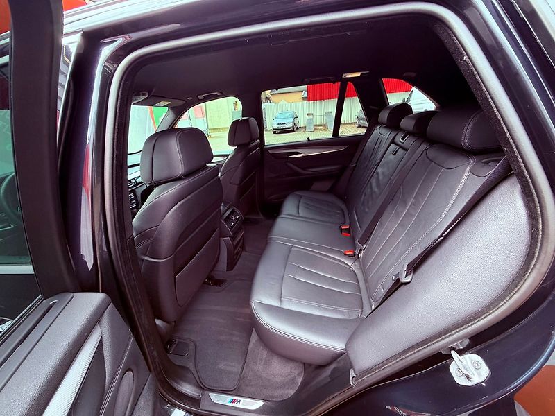 BMW X5 40d xDrive, ČR, Serviska, Vent - fotka 14 z 30