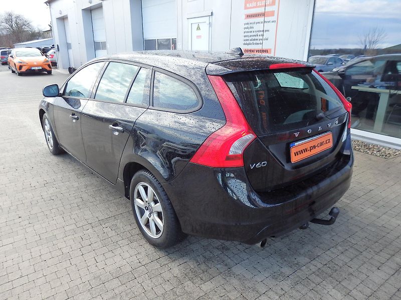 Volvo V60 2.0 D DIGI. KLIMA, ZÁLOHOVÁNO - fotka 5 z 17