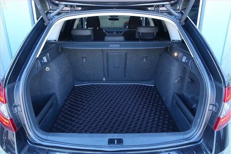 Škoda Octavia (2018) 2.0 TDI, 4X4, Automat - fotka 14 z 27