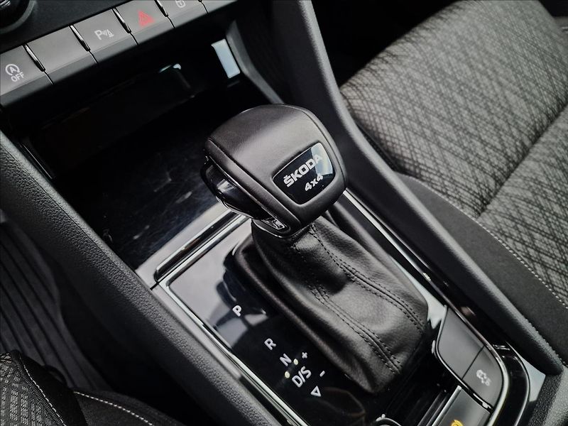 Škoda Karoq 2.0TDI 110kW 4x4 DSG Style,ČR - fotka 34 z 50