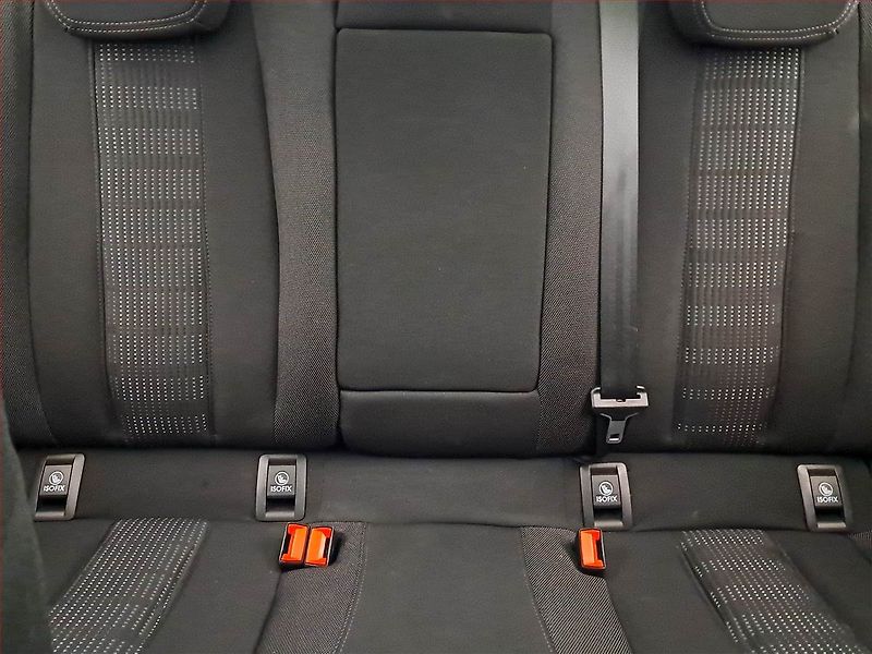 Peugeot 308 (2017) 1.6 BlueHDi, Navi, Tempomat - fotka 10 z 20