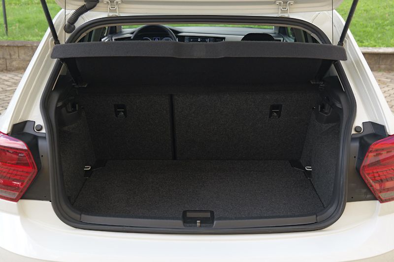 Volkswagen Polo 1.0 TSI DSG CarPlay - fotka 30 z 30
