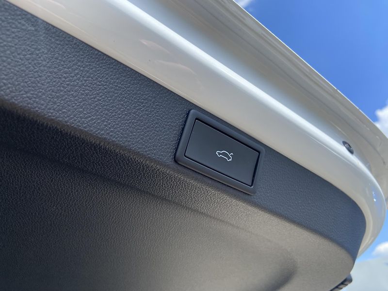 Škoda Octavia 1.5 TSI DSG / 110 kW SportLine - fotka 25 z 27