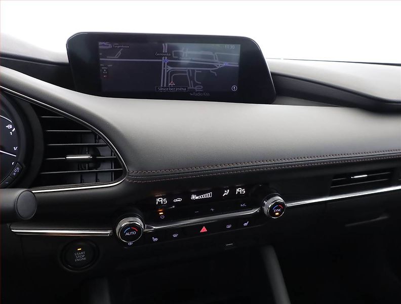 Mazda 3 (2019) 2.0 Skyactiv-G, ČR,1.maj - fotka 10 z 19