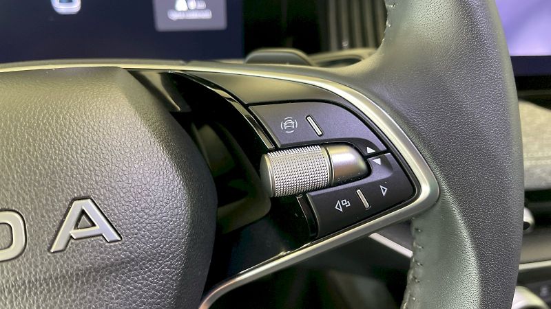 Škoda Superb (2025) Selection iV 1.5 TSI 150kW DSG - fotka 26 z 34
