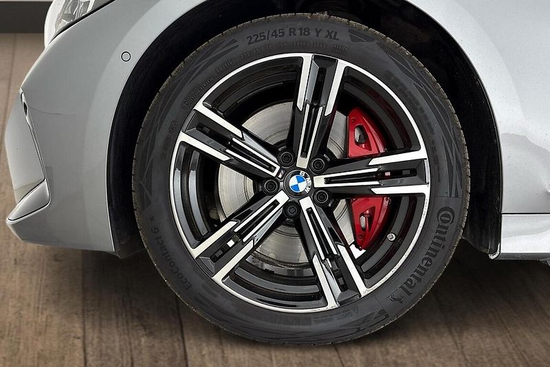 BMW Řada 3 řady 3 | 320d xDrive - fotka 6 z 27