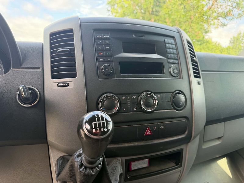 Volkswagen Crafter (2015) 2.0 TDi 7 mist ,klima - fotka 9 z 10