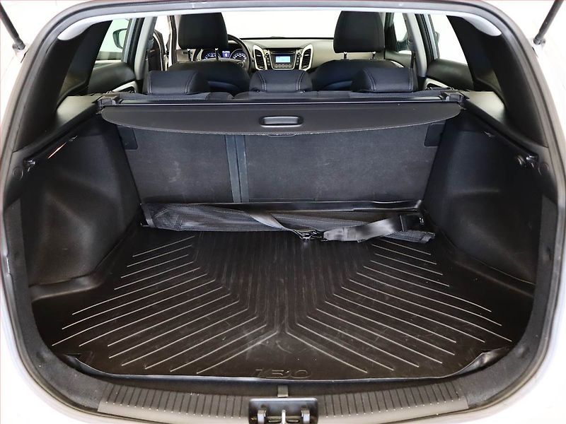 Hyundai i30 (2016) 1.6 GDI, Serv.kniha, Tempomat - fotka 11 z 14