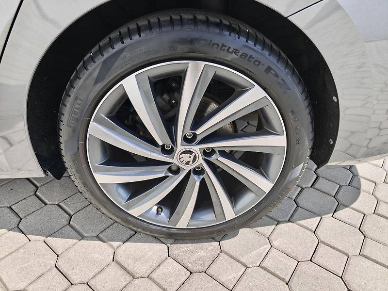 Škoda Octavia Style 6MP 1,5TSI - fotka 22 z 24