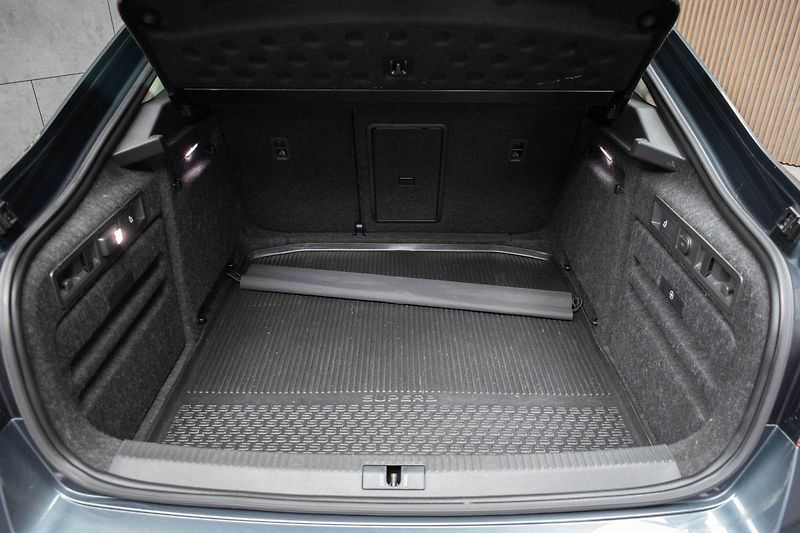 Škoda Superb 2.0 TDI L&K*2xKOLA*DSG*ACC*ČR* - fotka 39 z 42