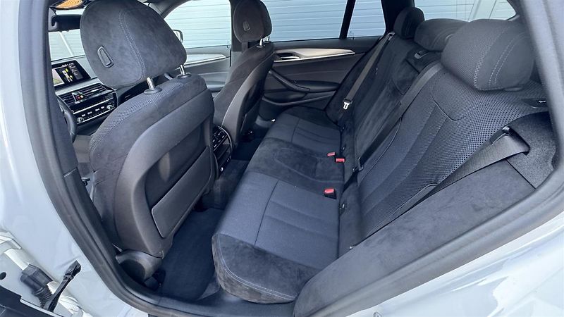 BMW Řada 5 530xd Touring Mpaket ČR DPH - fotka 9 z 17