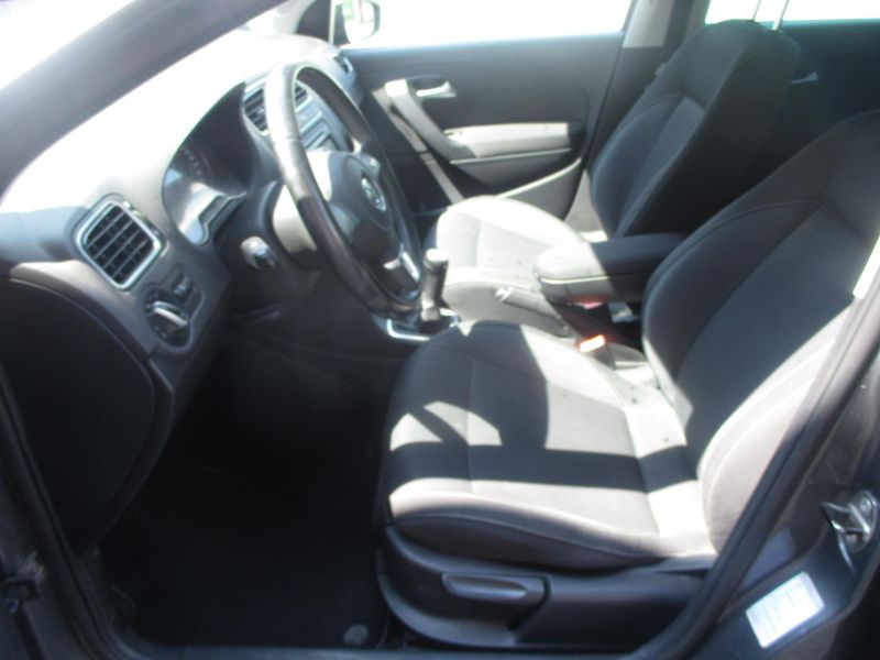 Volkswagen Polo 1.2 TSi - fotka 10 z 31