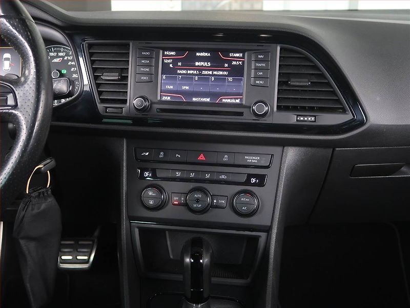 Seat Leon (2014) 2.0 TSI Cupra 280, Automat - fotka 12 z 17