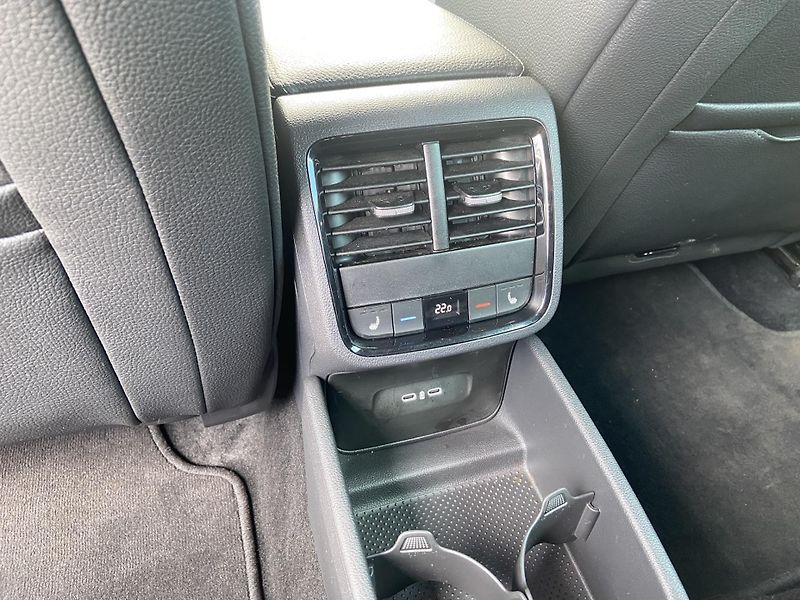Škoda Octavia 1.5 TSI DSG / 110 kW SportLine - fotka 24 z 27