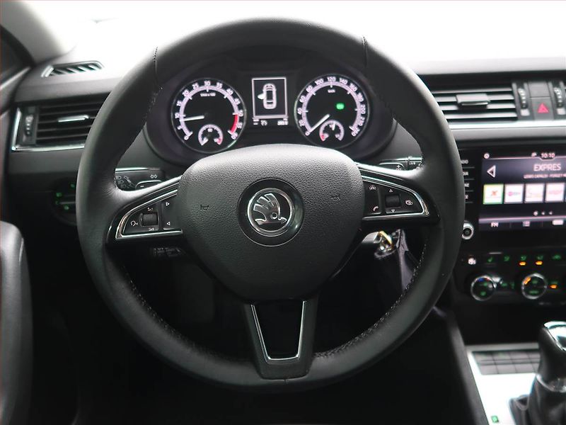 Škoda Octavia (2017) 2.0 TDI, Automat, Navi - fotka 18 z 19