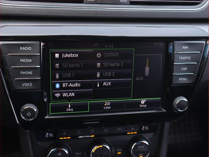 Škoda Superb (2017) 2.0 TDI, Automat, Kůže, Navi - fotka 18 z 21