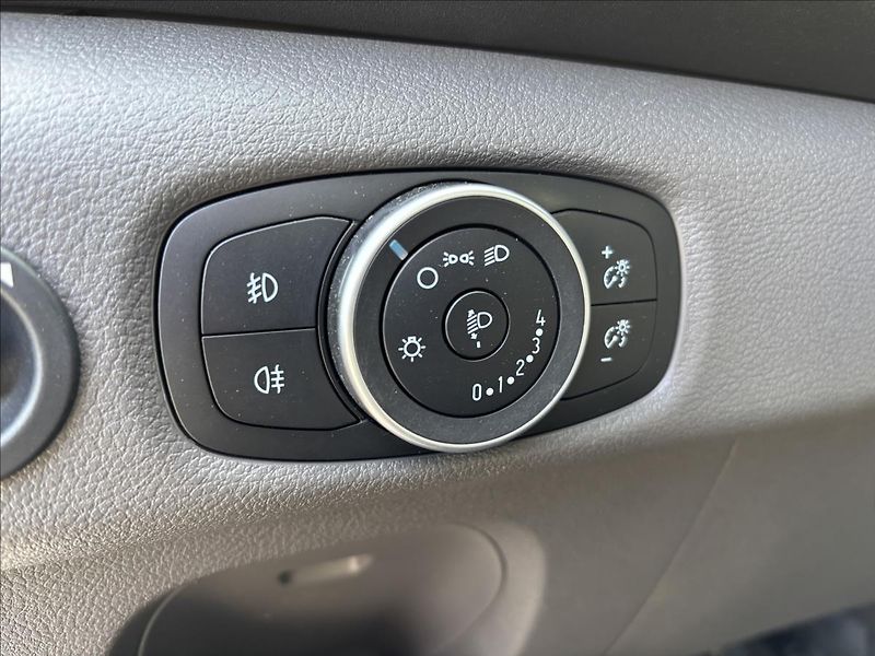 Ford Transit 2,0 EcoBlue 125kW Trend L4 - fotka 27 z 45