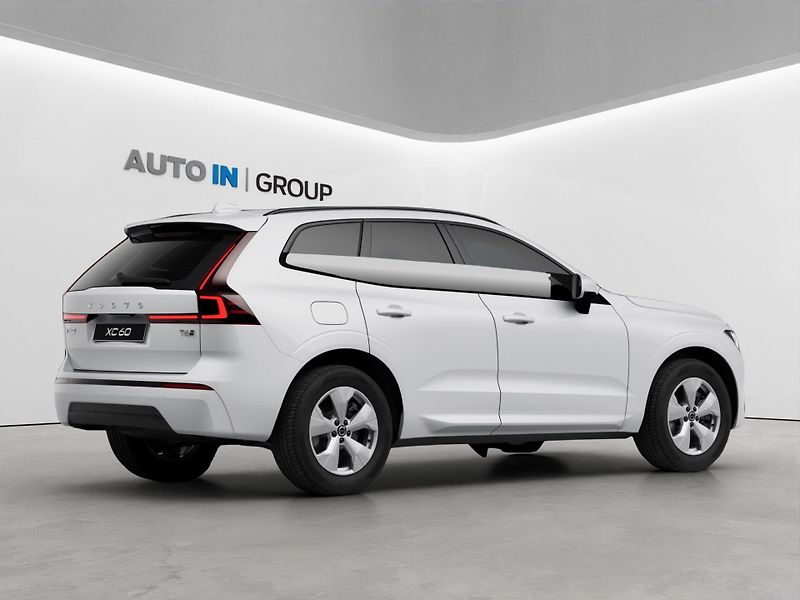 Volvo XC60 (2026) B5 AWD Core Auto 5d - fotka 7 z 11