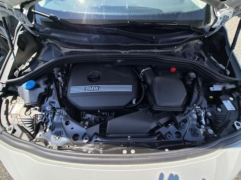 BMW Řada 2 (2022) 218 i ACTIVE TOURER - fotka 14 z 14