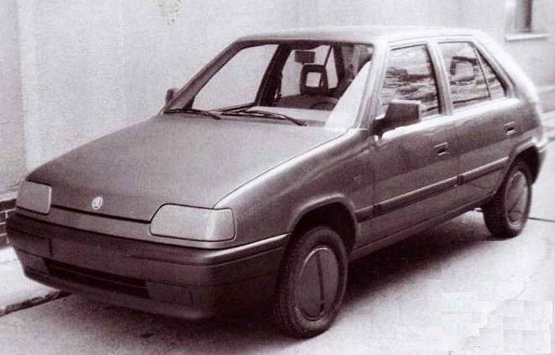 Škoda Felicia mohla být sedan.