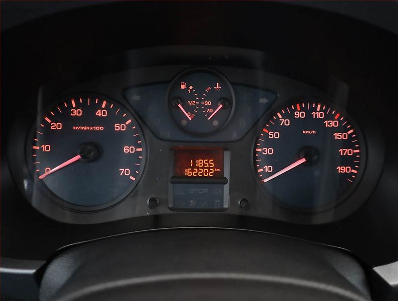 Citroën Berlingo (2010) 1.6 HDi, 5Míst, 1Maj, DPH - fotka 8 z 11