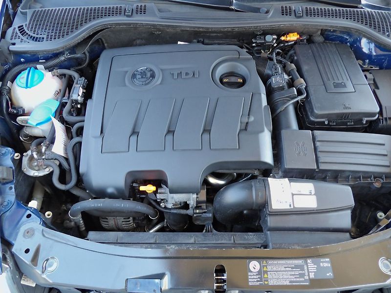 Škoda Octavia 1.6TDI Ambition Serviska - fotka 21 z 35