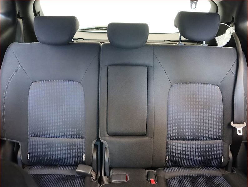 Hyundai ix20 (2012) 1.4 CRDi, Serv.kniha - fotka 10 z 14