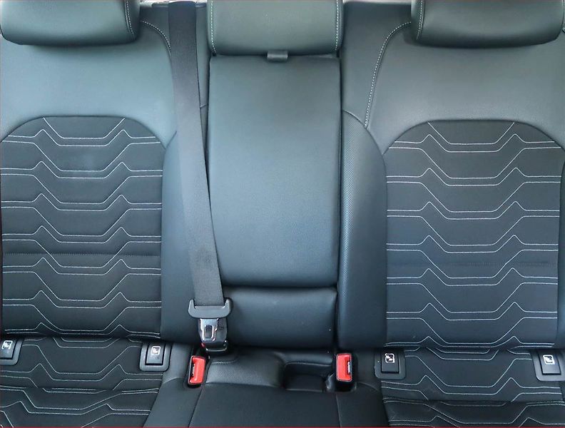 Kia Ceed (2024) 1.5 T-GDI - fotka 10 z 16