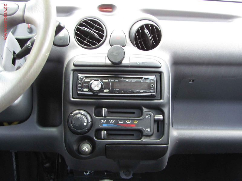 Hyundai Atos (2004) 1.1i - fotka 11 z 13