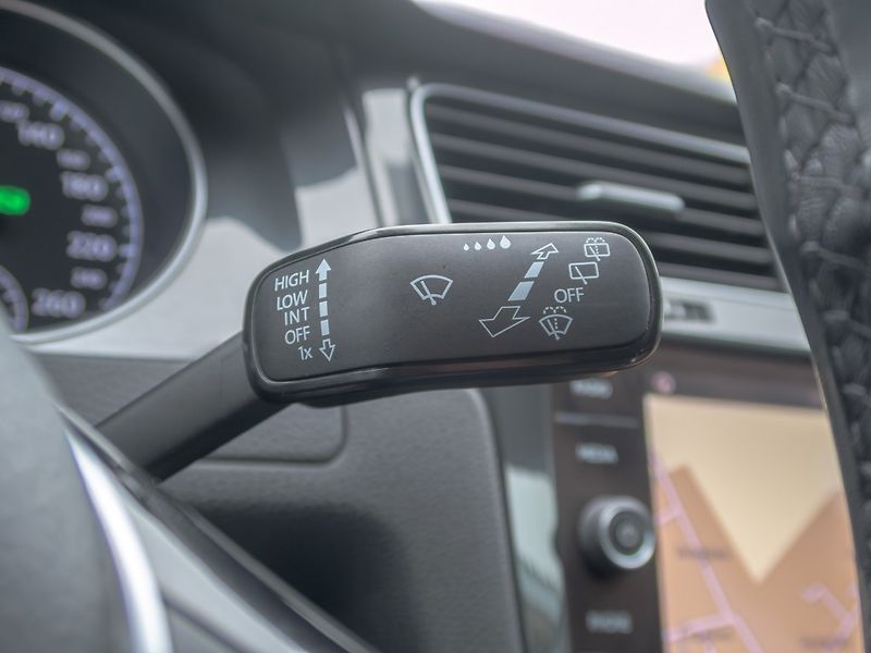 Volkswagen Golf (2019) 1.6TDI 85KW DSG – NAVI, ERGO - fotka 23 z 51