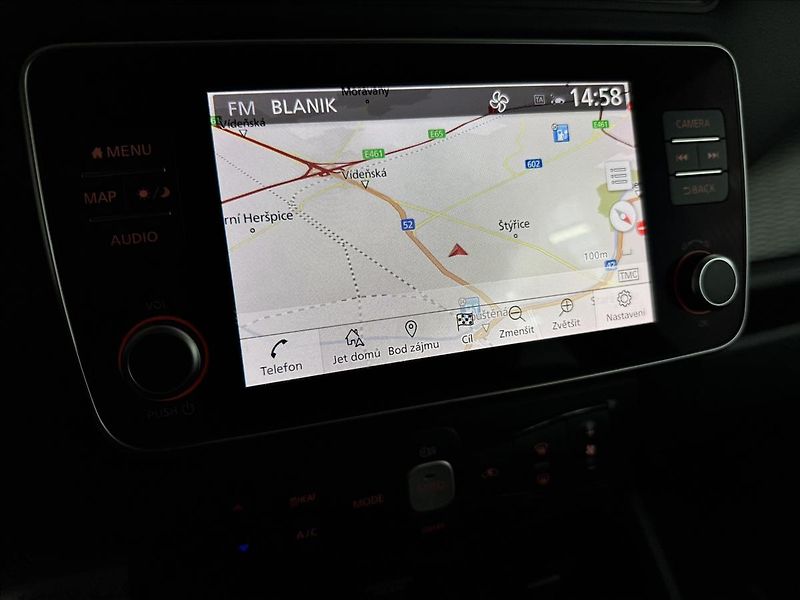 Nissan Leaf Electric drive 110kW Business - fotka 23 z 41