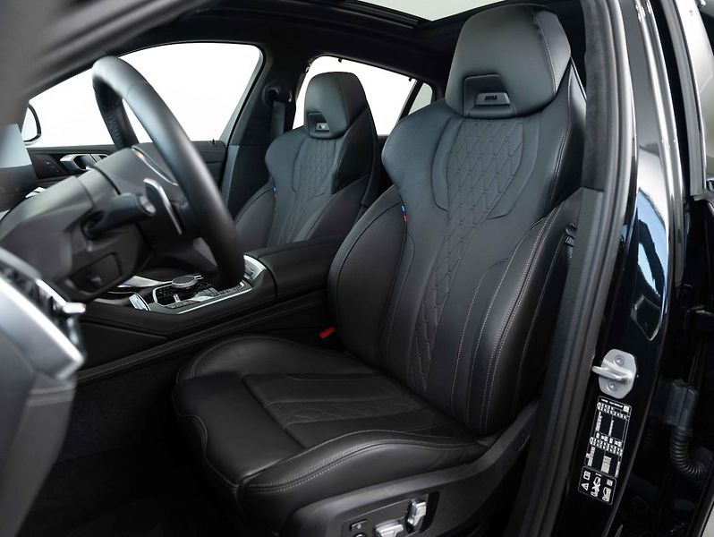 BMW X6 xDrive40i - fotka 18 z 24