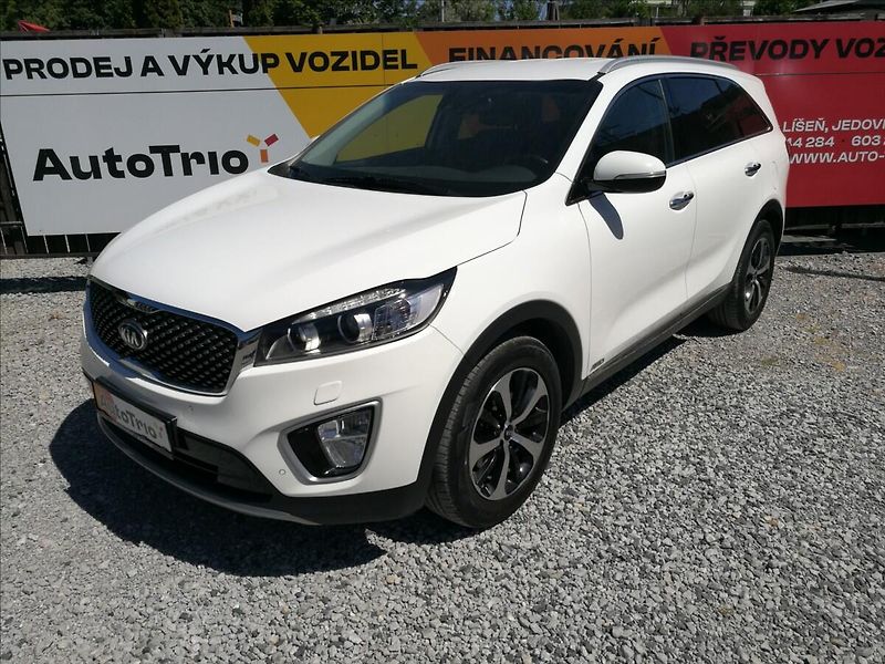 Kia Sorento 2,2 CRDi AWD ECOdynamics - fotka 1 z 27