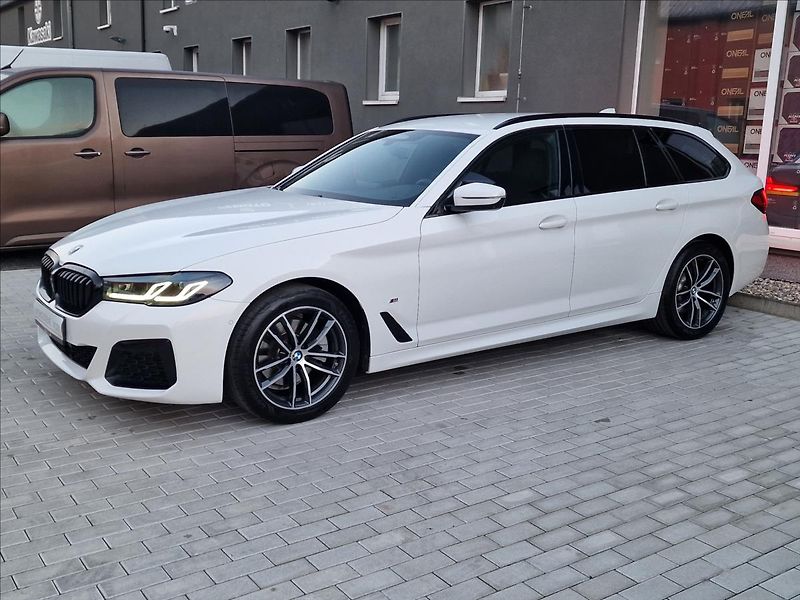 BMW Řada 5 520d Xdrive M-Sport ČR,1.Maj. - fotka 6 z 50
