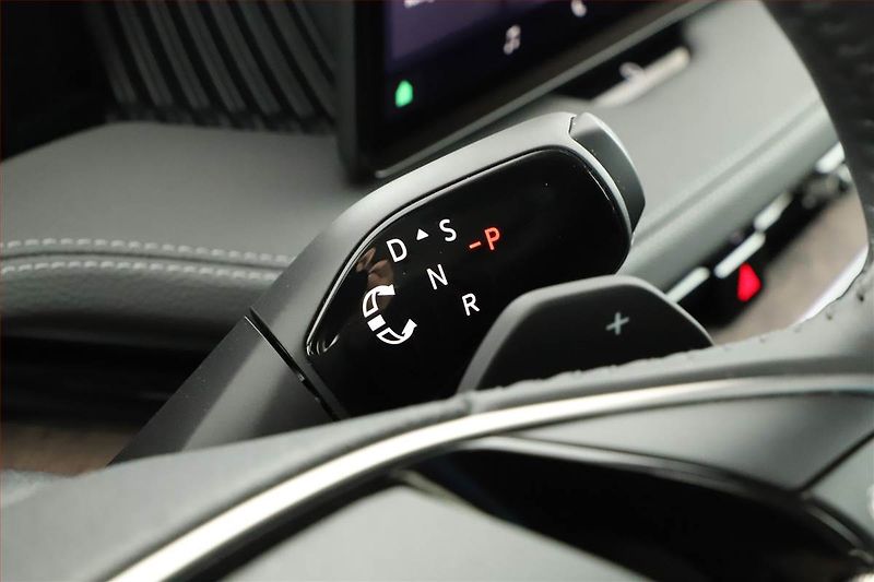 Škoda Superb (2025) 2.0 TSI, LAURIN&KLEMENT, DPH - fotka 18 z 20