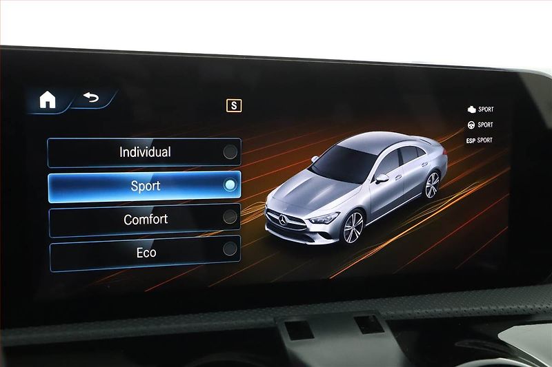 Mercedes-Benz CLA (2022) 250 4MATIC - fotka 13 z 17