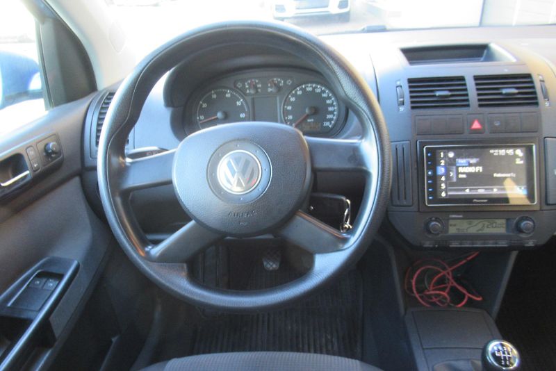Volkswagen Polo 1.4 FSi AUT. KLIMA - fotka 10 z 18