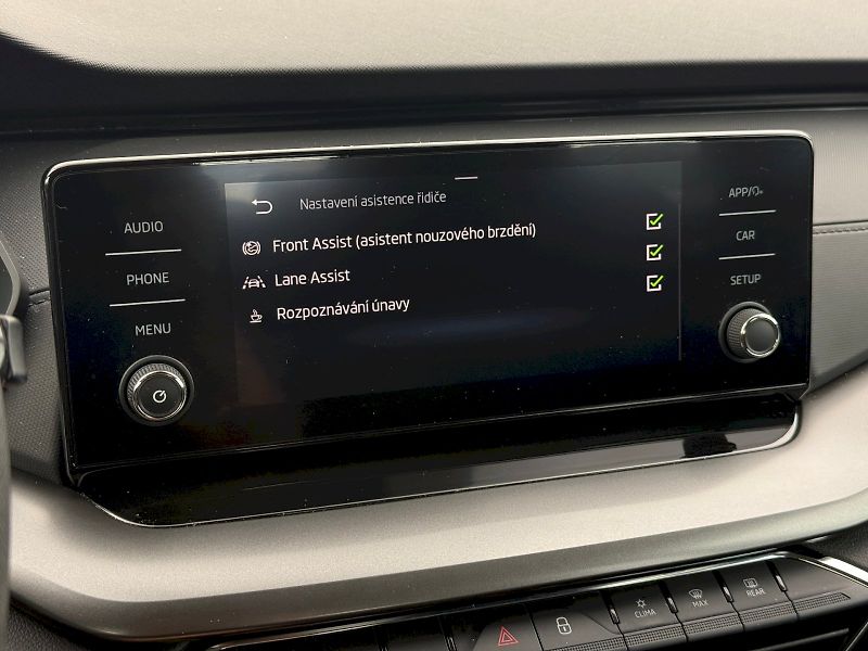 Škoda Octavia (2022) 1.0 TSI 81 kW Active - fotka 13 z 20