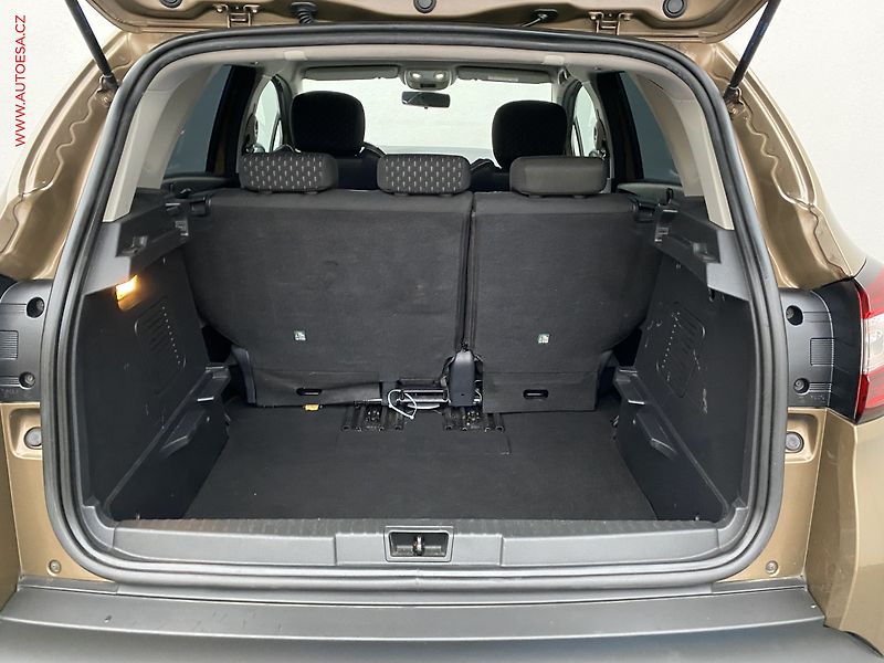 Renault Captur (2018) 0.9 TCe, ČR, LED, AC, tempo - fotka 8 z 19