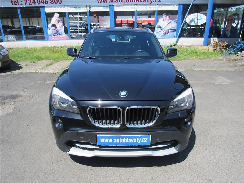 BMW X1 2,0 d xDrvie20d - fotka 2 z 29