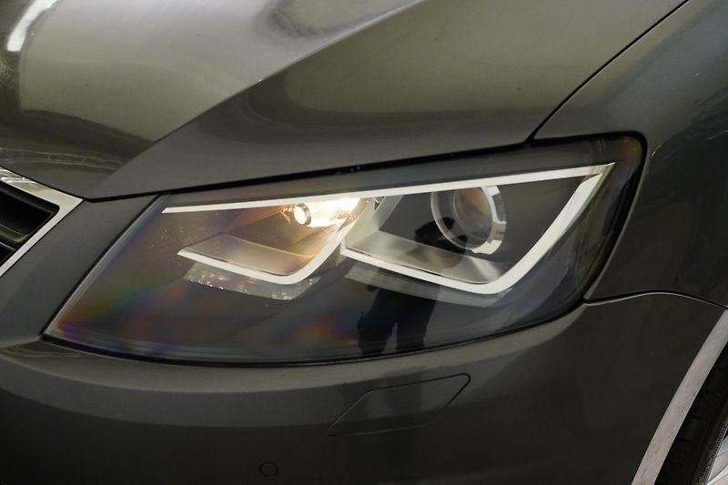 Seat Alhambra - fotka 9 z 30