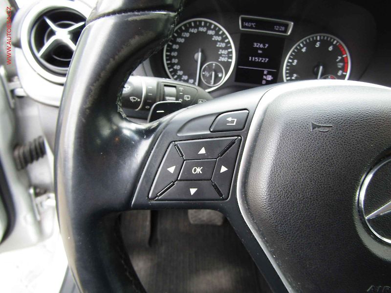 Mercedes-Benz Třídy B (2012) 1.6i B200, AT, bixen, navi, - fotka 12 z 24